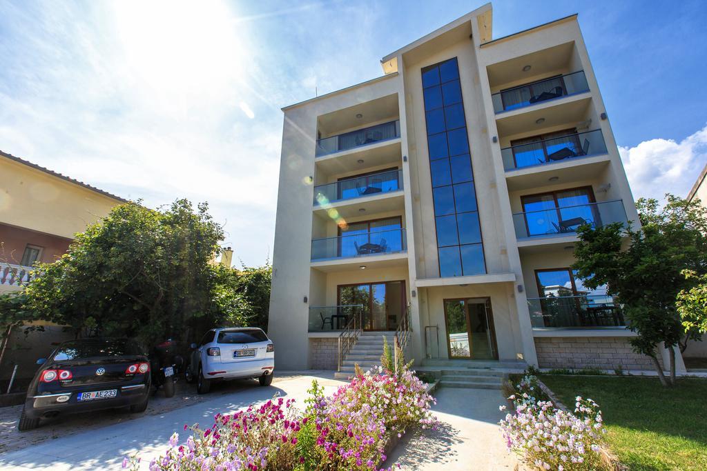 Apartments Matkovic Lux Sutomore Exterior photo