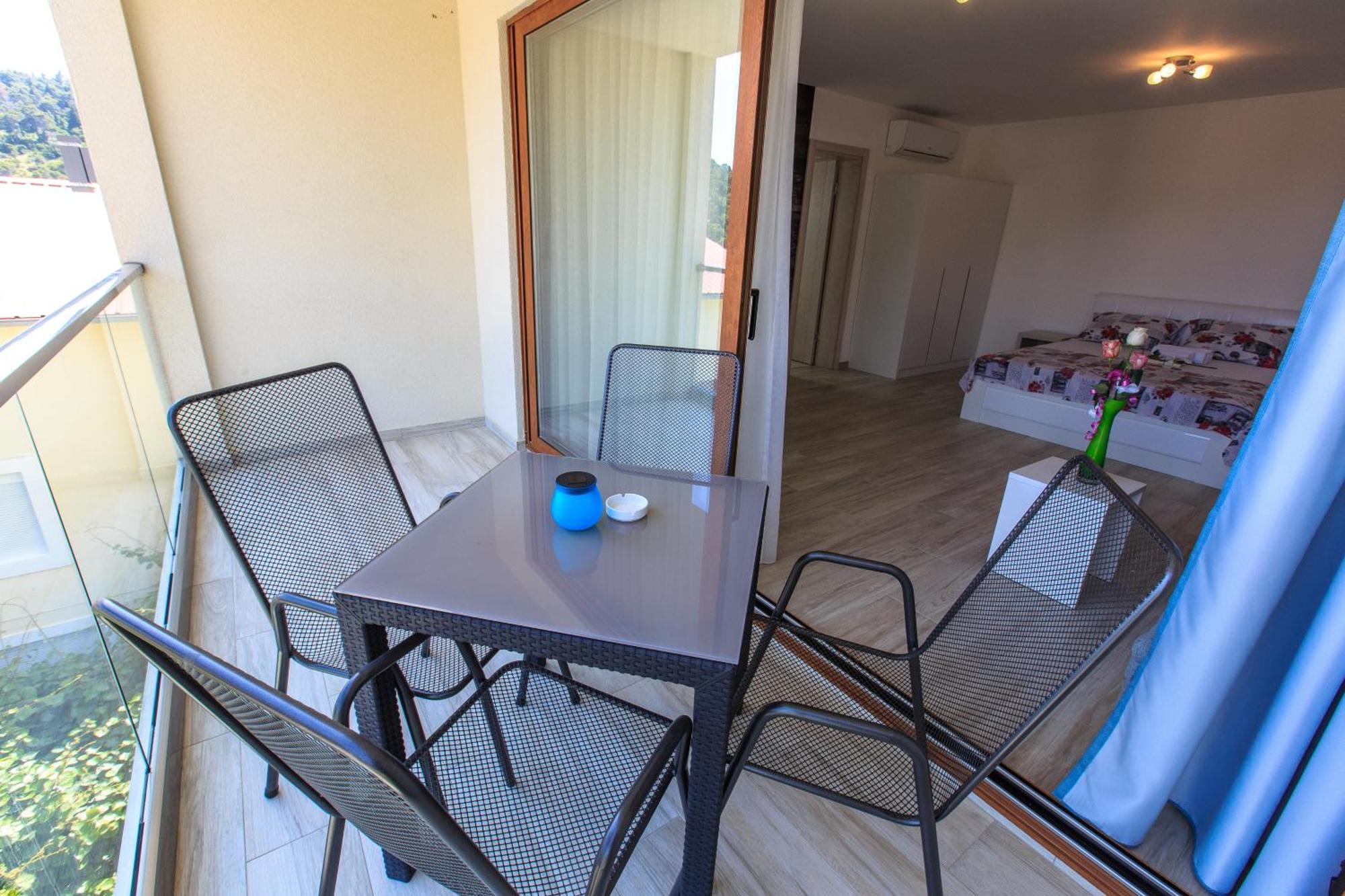 Apartments Matkovic Lux Sutomore Exterior photo