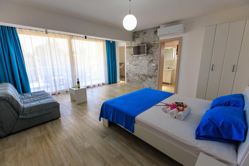 Apartments Matkovic Lux Sutomore Exterior photo
