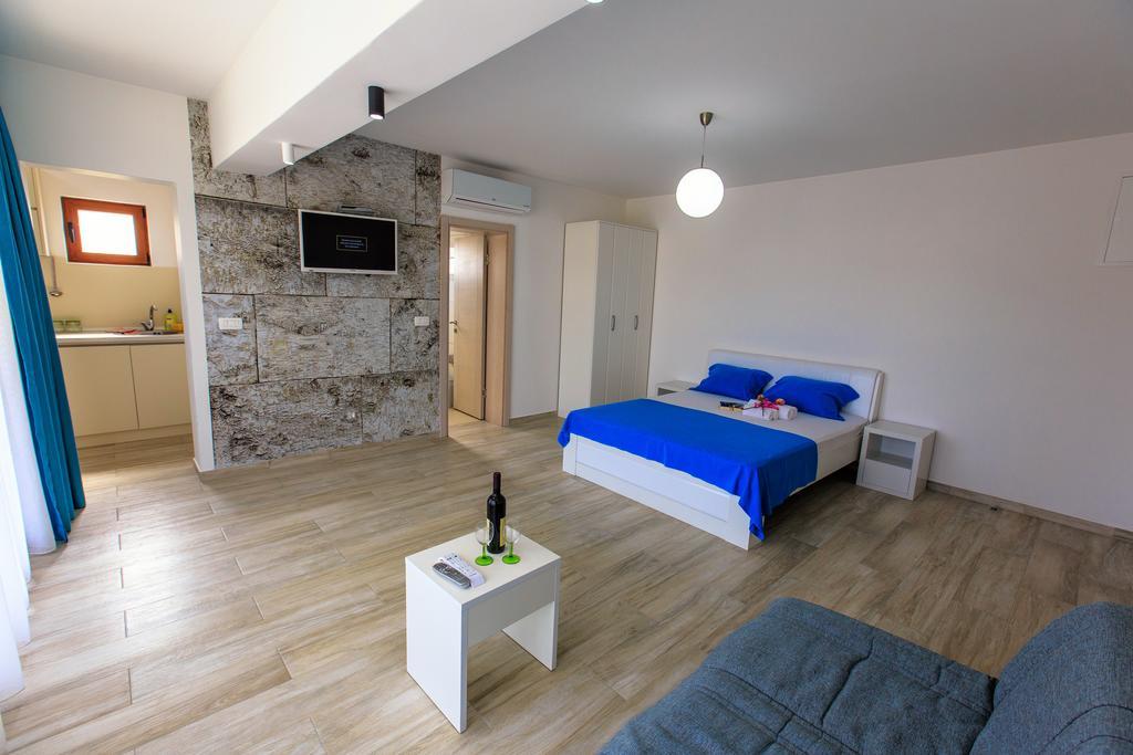 Apartments Matkovic Lux Sutomore Exterior photo