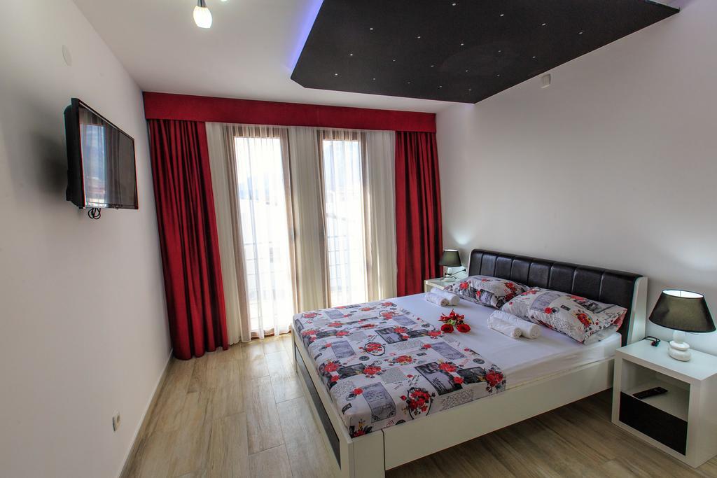 Apartments Matkovic Lux Sutomore Exterior photo