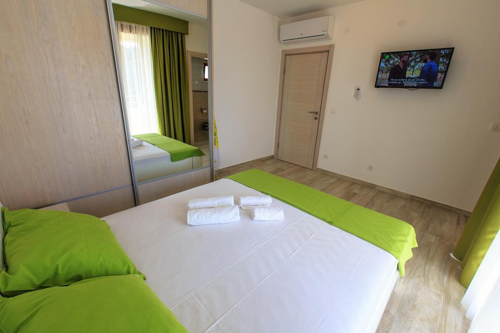Apartments Matkovic Lux Sutomore Exterior photo