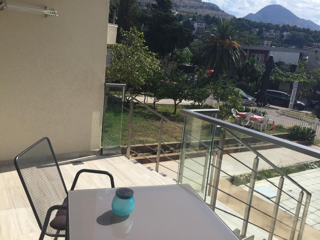 Apartments Matkovic Lux Sutomore Exterior photo