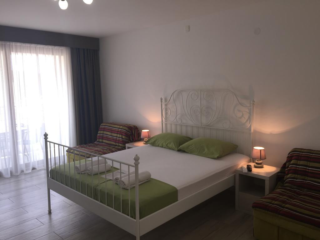 Apartments Matkovic Lux Sutomore Exterior photo
